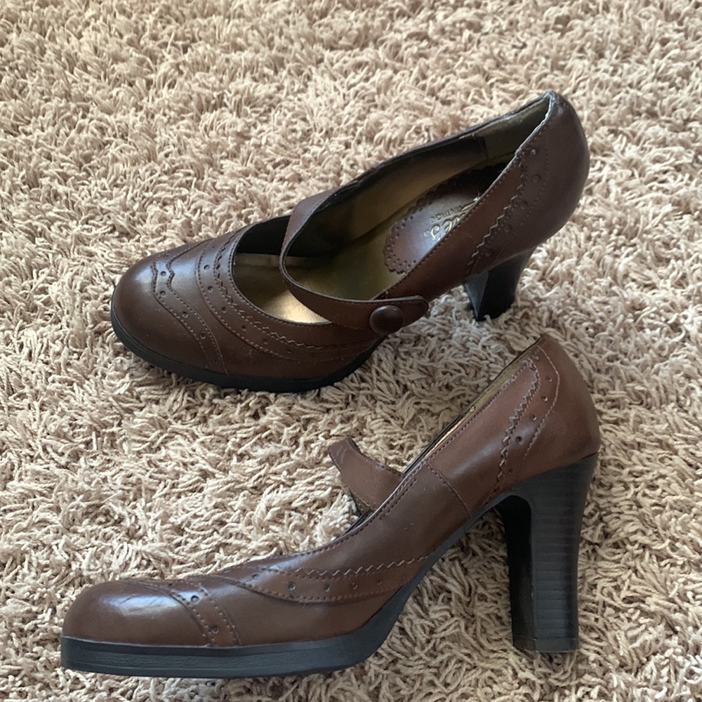 Candie's Brown Mary Jane Heels - Picture 4 of 12